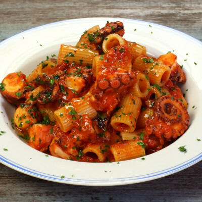 Pasta al sugo di polpo