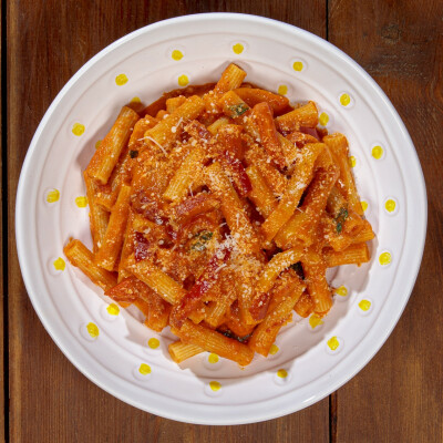 Pasta al sugo di peperoni