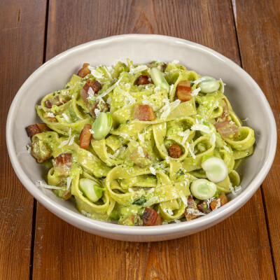 Tagliatelle fave e pecorino